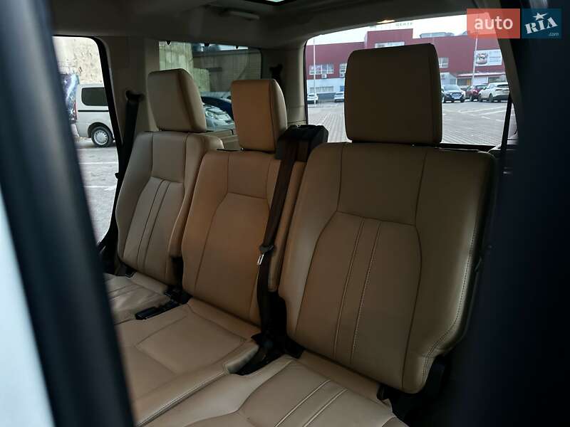 Позашляховик / Кросовер Land Rover Discovery 2015 в Тернополі