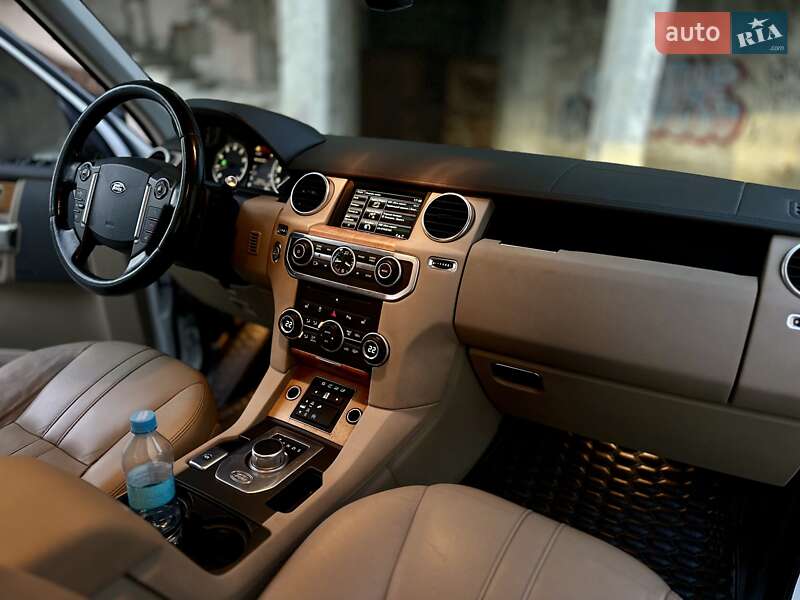 Позашляховик / Кросовер Land Rover Discovery 2015 в Тернополі