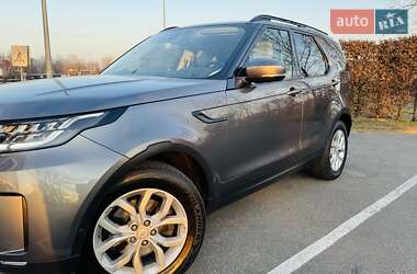 Позашляховик / Кросовер Land Rover Discovery 2018 в 