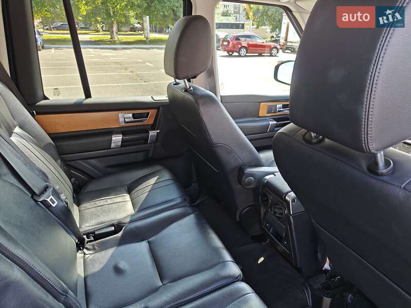 Внедорожник / Кроссовер Land Rover Discovery 2015 в Киеве фото 12 Внедорожник / Кроссовер Land Rover Discovery 2015 в Киеве