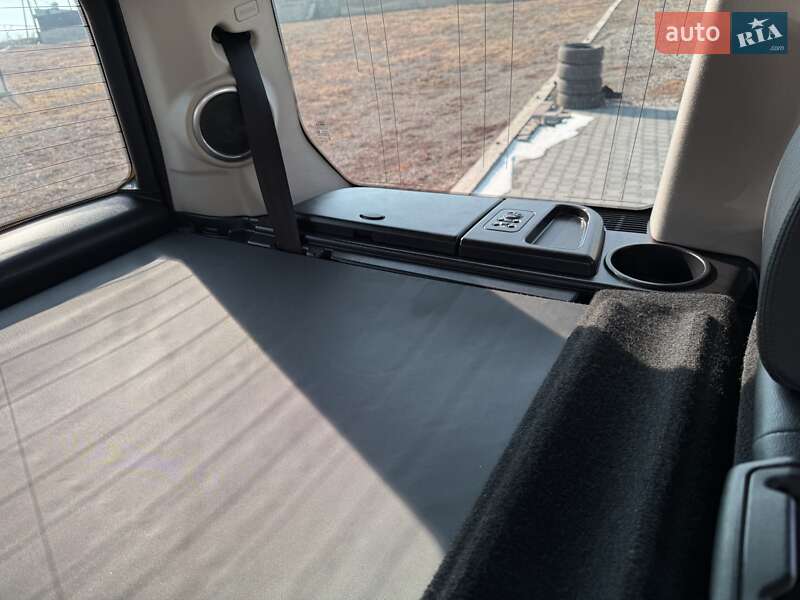 Внедорожник / Кроссовер Land Rover Discovery 2007 в Черновцах