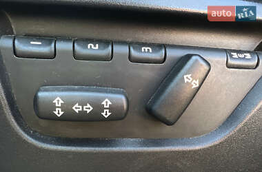 Внедорожник / Кроссовер Land Rover Discovery 2005 в 