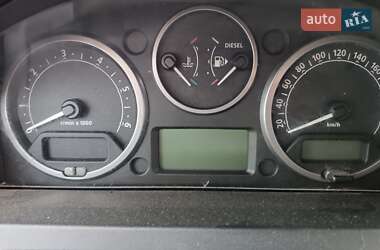 Внедорожник / Кроссовер Land Rover Discovery 2006 в 