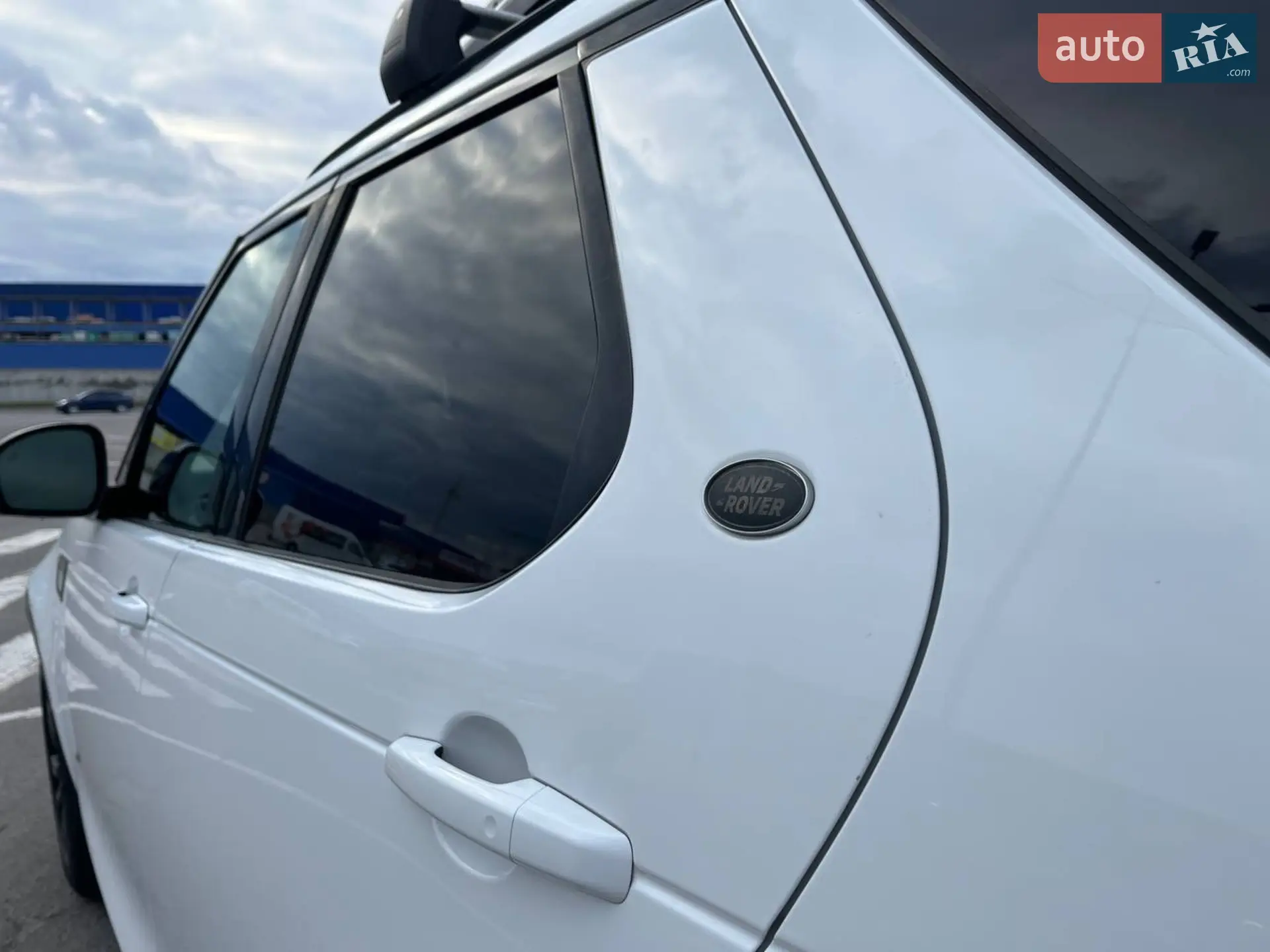 2017 Land Rover Discovery - мініатюра 13