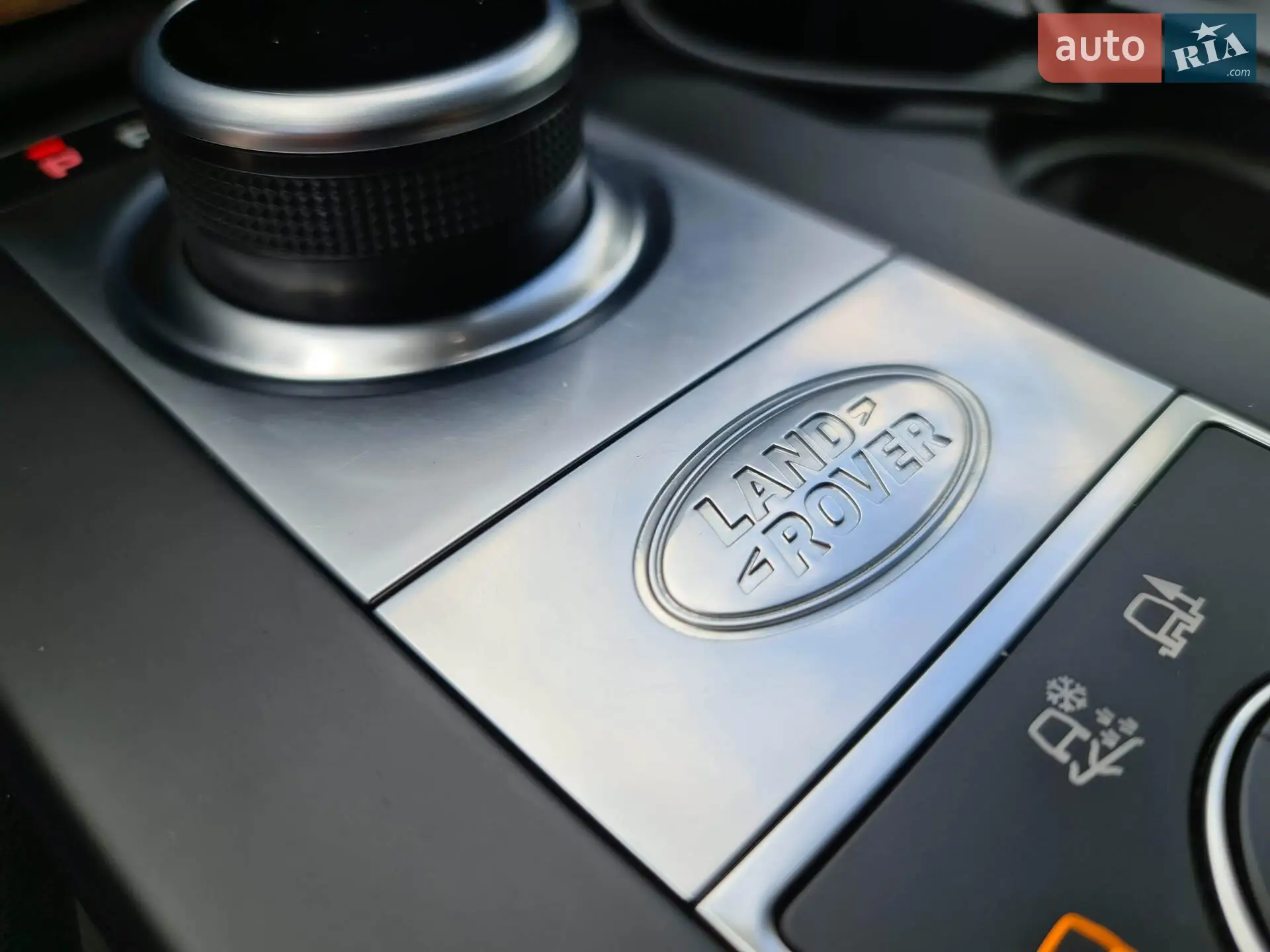 2019 Land Rover Discovery - мініатюра 29