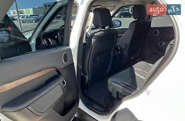 Внедорожник / Кроссовер Land Rover Discovery 2017 в 