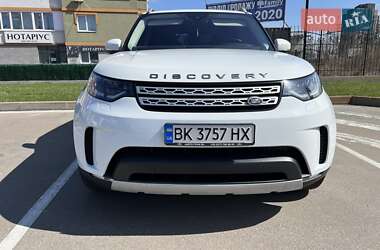 Внедорожник / Кроссовер Land Rover Discovery 2017 в 