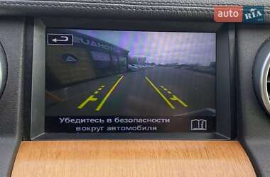 Позашляховик / Кросовер Land Rover Discovery 2012 в 