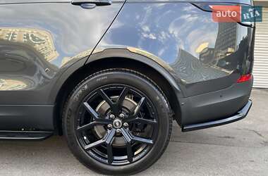 Внедорожник / Кроссовер Land Rover Discovery 2018 в 