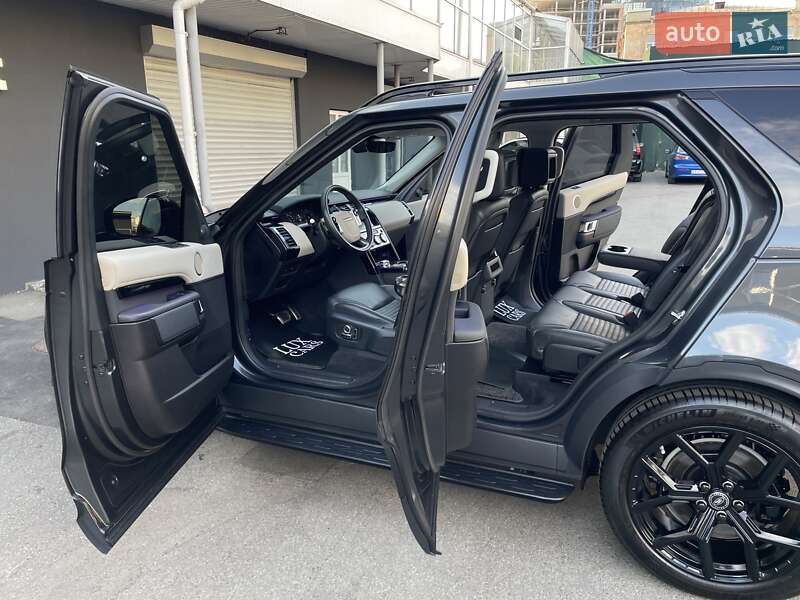 Внедорожник / Кроссовер Land Rover Discovery 2018 в Киеве