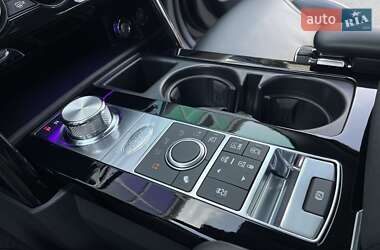 Внедорожник / Кроссовер Land Rover Discovery 2018 в 