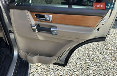 Позашляховик / Кросовер Land Rover Discovery 2013 в 