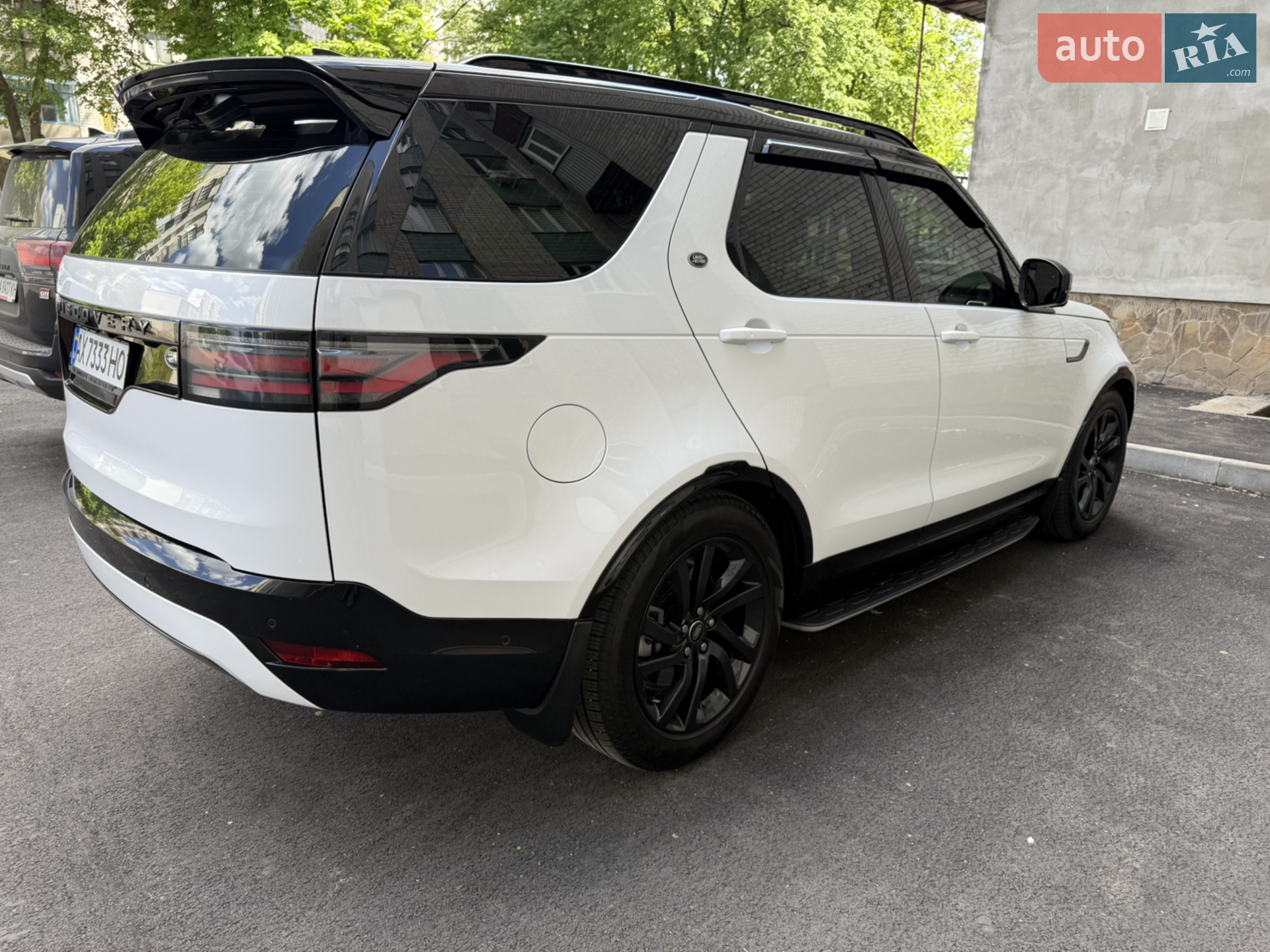 2023 Land Rover Discovery - мініатюра 13