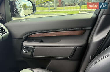 Внедорожник / Кроссовер Land Rover Discovery 2023 в 