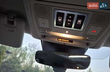 Внедорожник / Кроссовер Land Rover Discovery 2019 в 