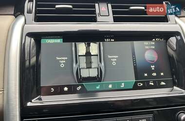 Позашляховик / Кросовер Land Rover Discovery 2017 в 