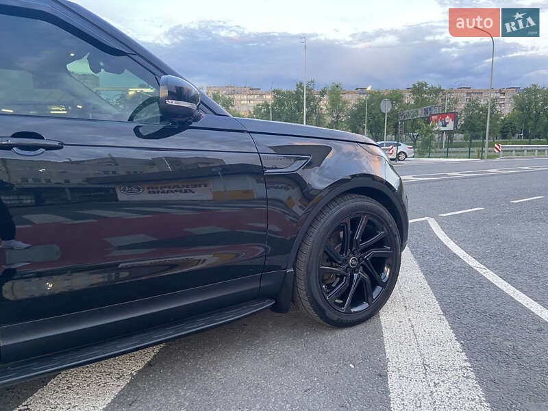 Позашляховик / Кросовер Land Rover Discovery 2017 в Києві