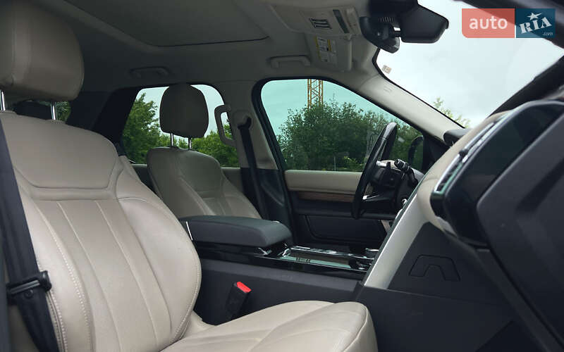 Внедорожник / Кроссовер Land Rover Discovery 2017 в Львове