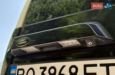 Позашляховик / Кросовер Land Rover Discovery 2015 в 