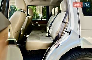 Позашляховик / Кросовер Land Rover Discovery 2015 в 