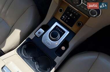Позашляховик / Кросовер Land Rover Discovery 2015 в 