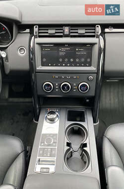 Внедорожник / Кроссовер Land Rover Discovery 2018 в 