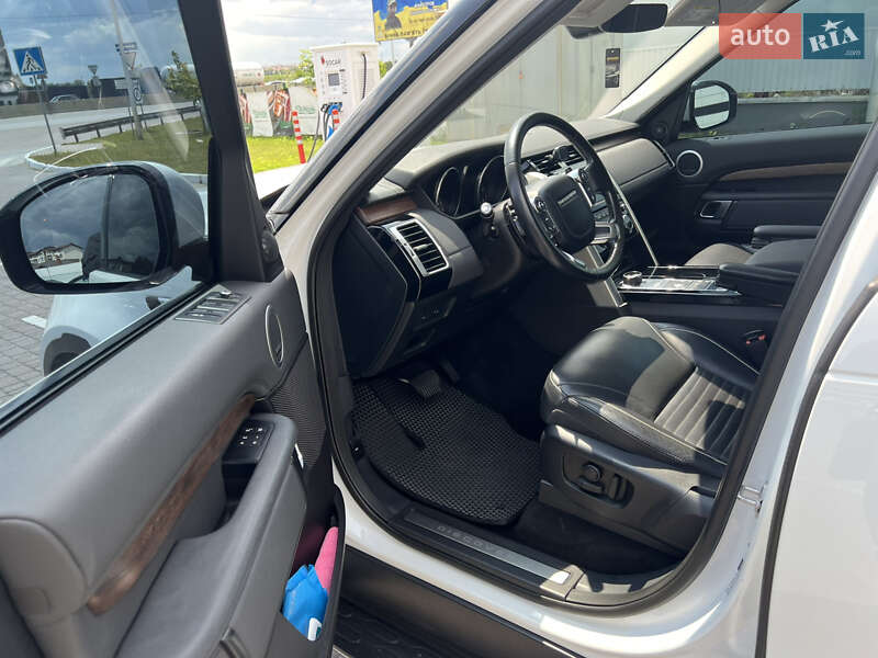 Позашляховик / Кросовер Land Rover Discovery 2017 в Києві