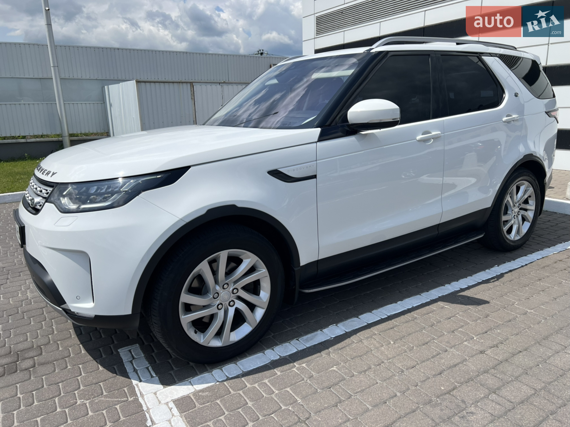 2017 Land Rover Discovery - мініатюра 6