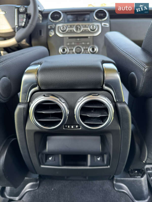 Позашляховик / Кросовер Land Rover Discovery 2015 в Хмельницькому
