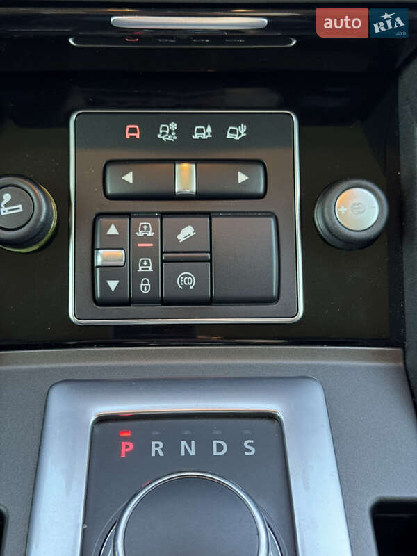 Позашляховик / Кросовер Land Rover Discovery 2015 в Хмельницькому