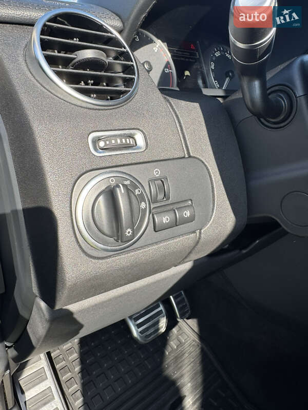 Позашляховик / Кросовер Land Rover Discovery 2015 в Хмельницькому