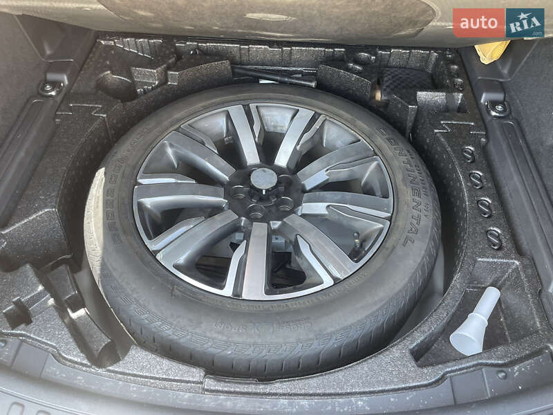 Позашляховик / Кросовер Land Rover Discovery 2017 в Мукачевому