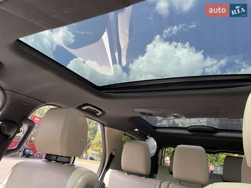 Внедорожник / Кроссовер Land Rover Discovery 2018 в Киеве