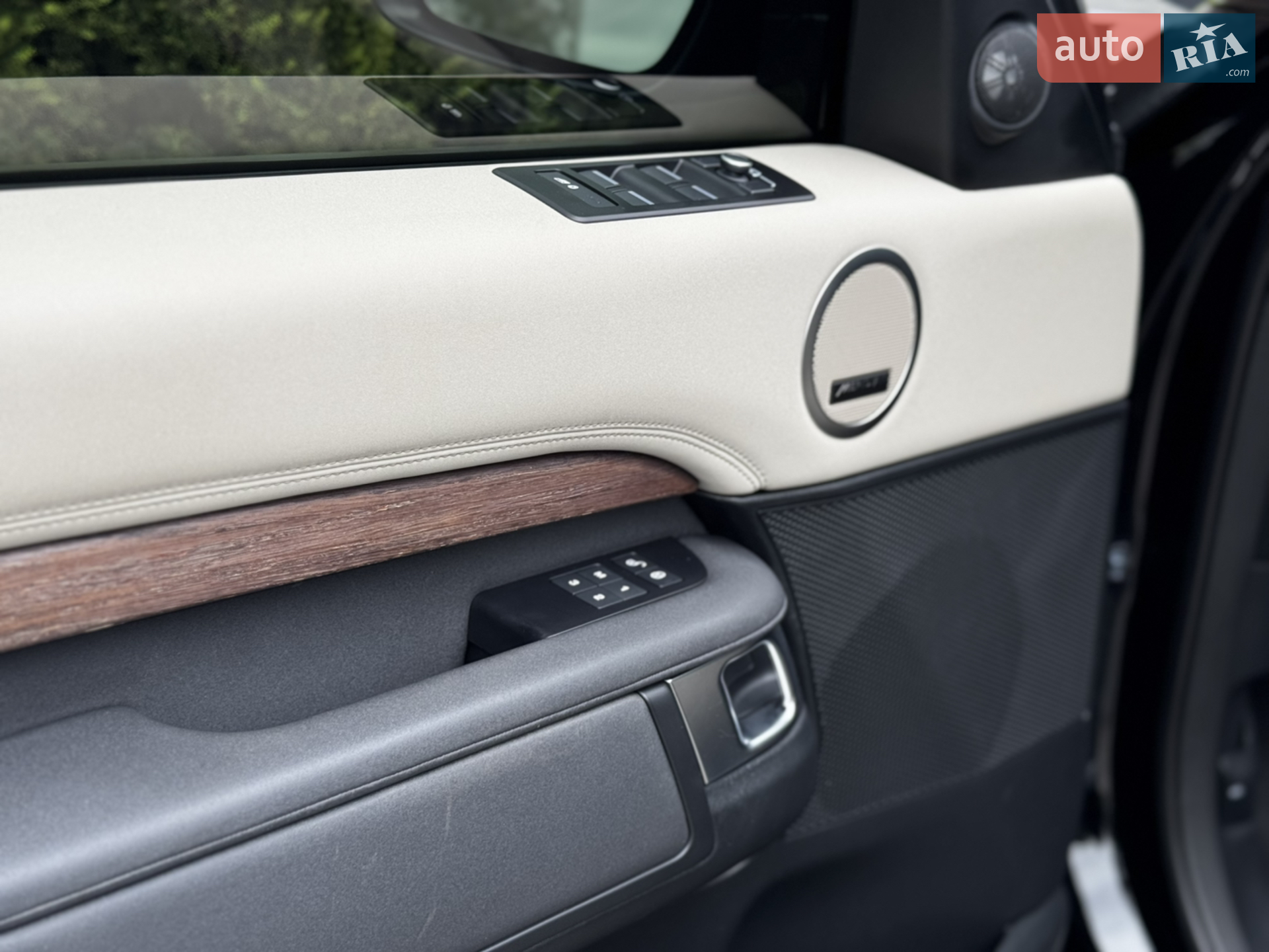 2019 Land Rover Discovery - мініатюра 73