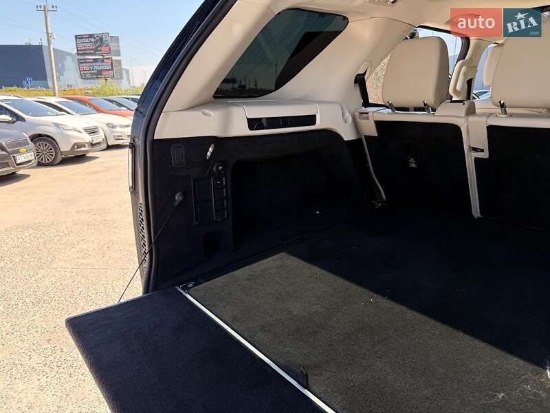 Внедорожник / Кроссовер Land Rover Discovery 2019 в Львове