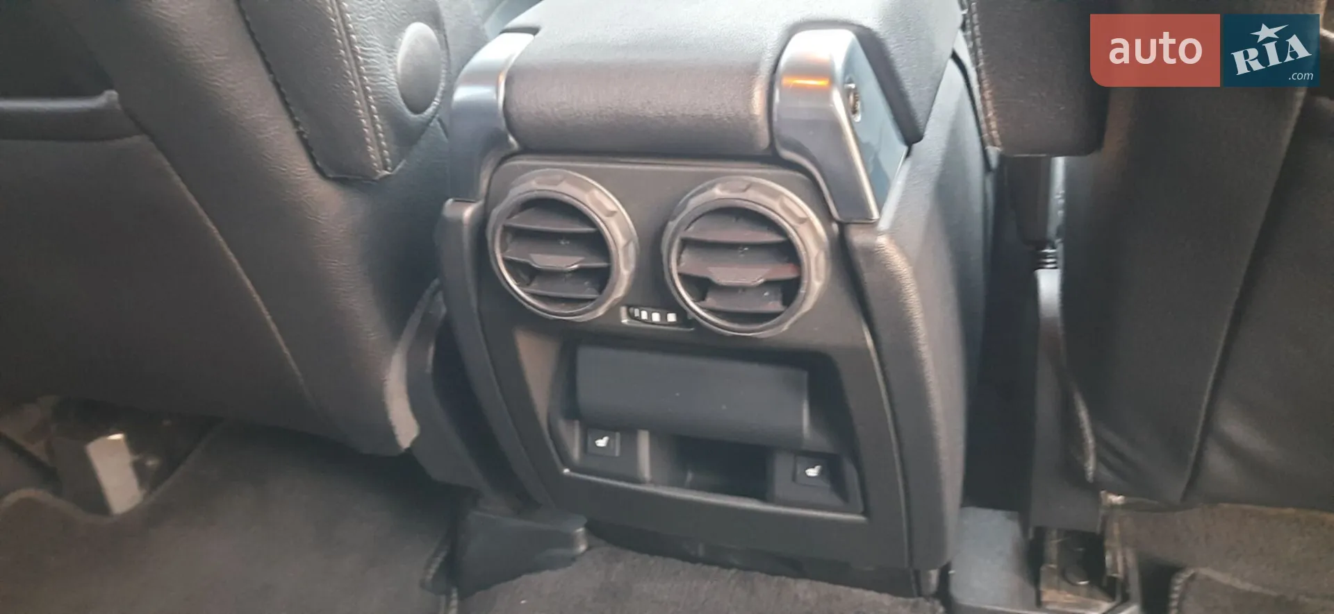 2010 Land Rover Discovery - мініатюра 27