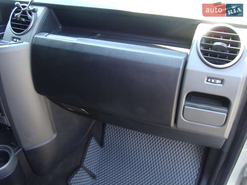 Позашляховик / Кросовер Land Rover Discovery 2006 в Києві