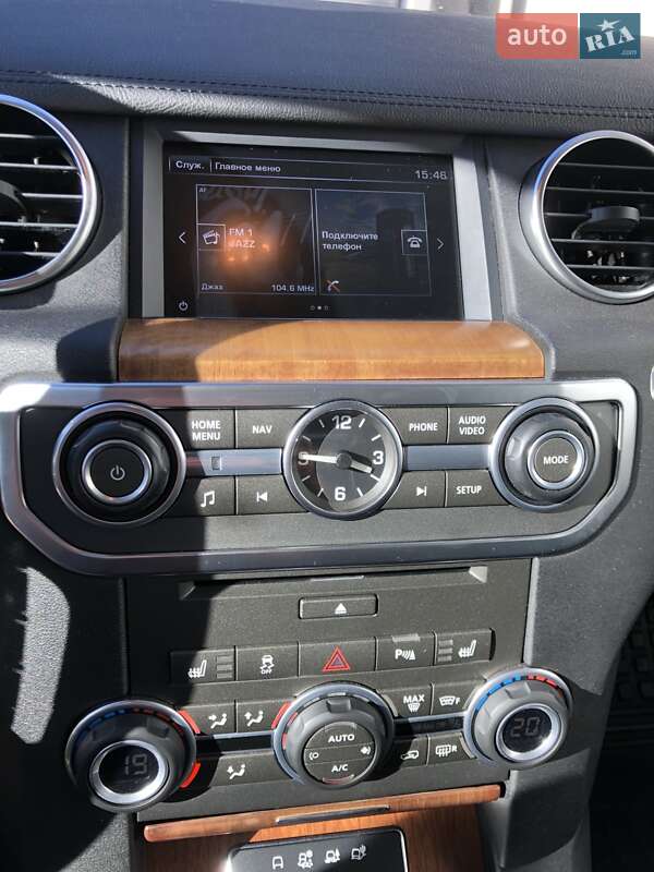 Внедорожник / Кроссовер Land Rover Discovery 2016 в Киеве