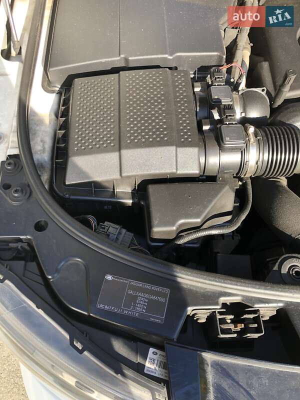 Внедорожник / Кроссовер Land Rover Discovery 2016 в Киеве