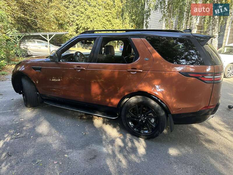 Land Rover Discovery 2019