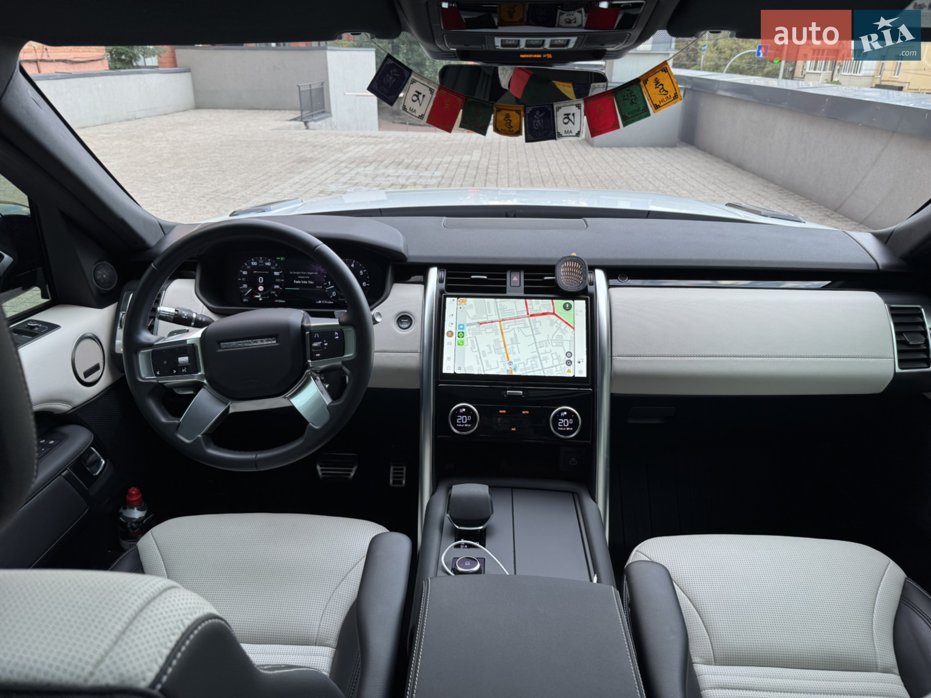 2021 Land Rover Discovery - мініатюра 17
