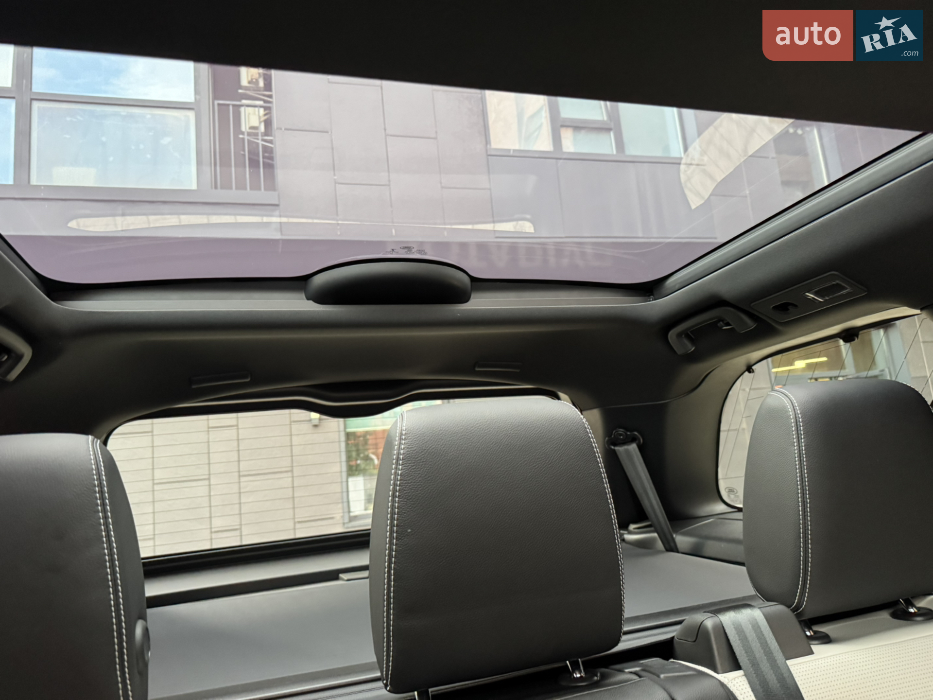 2021 Land Rover Discovery - мініатюра 23