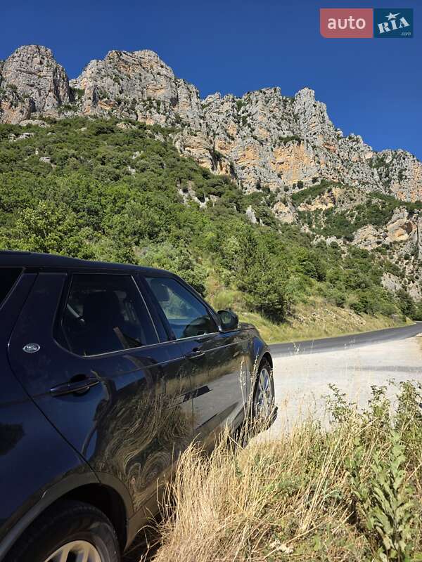 Внедорожник / Кроссовер Land Rover Discovery 2018 в Киеве