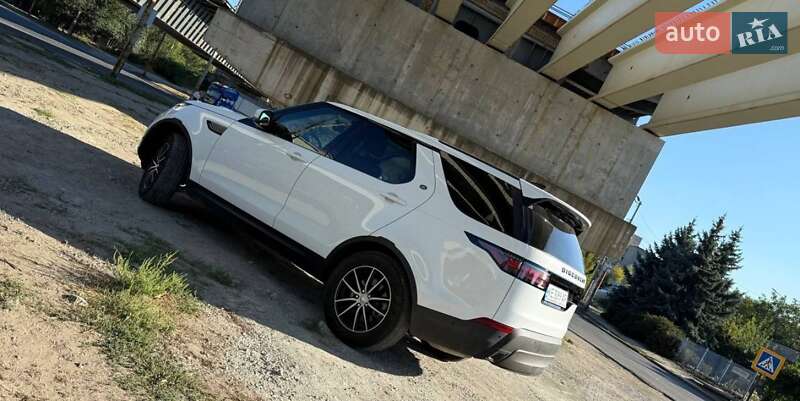 Позашляховик / Кросовер Land Rover Discovery 2018 в Дніпрі