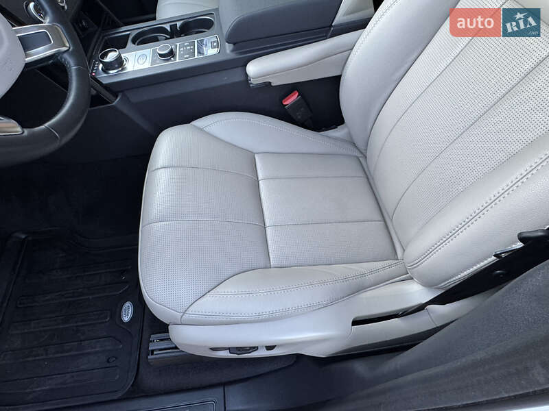 Внедорожник / Кроссовер Land Rover Discovery 2019 в Киеве фото 19 Внедорожник / Кроссовер Land Rover Discovery 2019 в Киеве