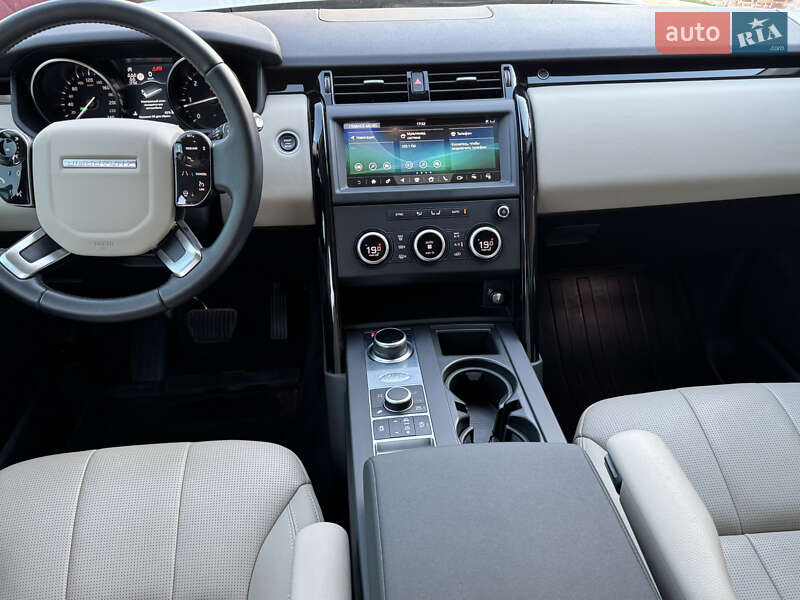 Внедорожник / Кроссовер Land Rover Discovery 2019 в Киеве фото 31 Внедорожник / Кроссовер Land Rover Discovery 2019 в Киеве