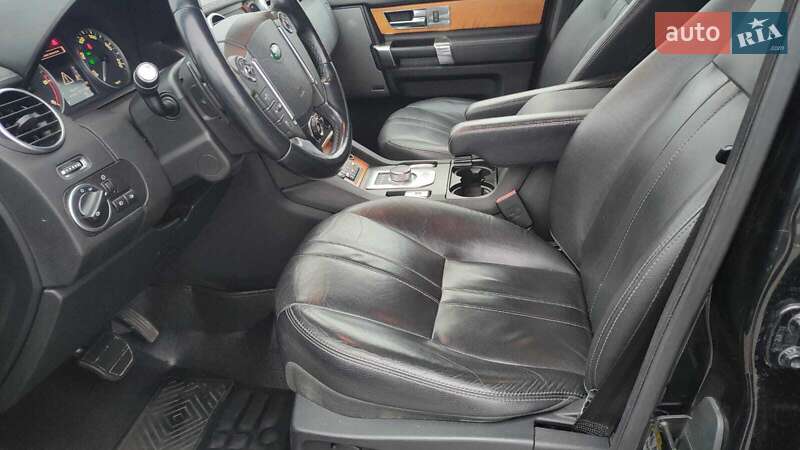 Позашляховик / Кросовер Land Rover Discovery 2013 в Києві фото 38 Позашляховик / Кросовер Land Rover Discovery 2013 в Києві