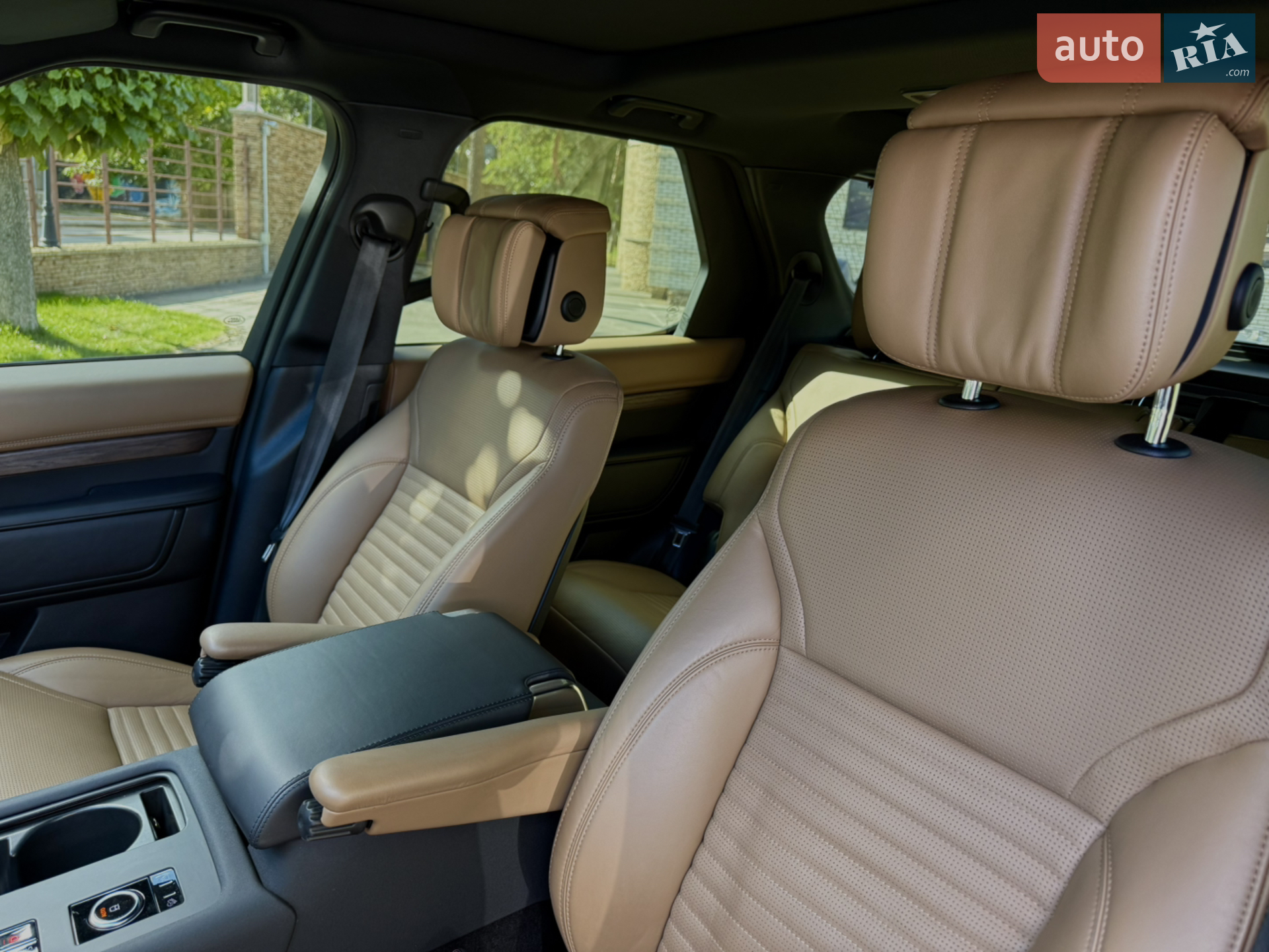2021 Land Rover Discovery - мініатюра 14