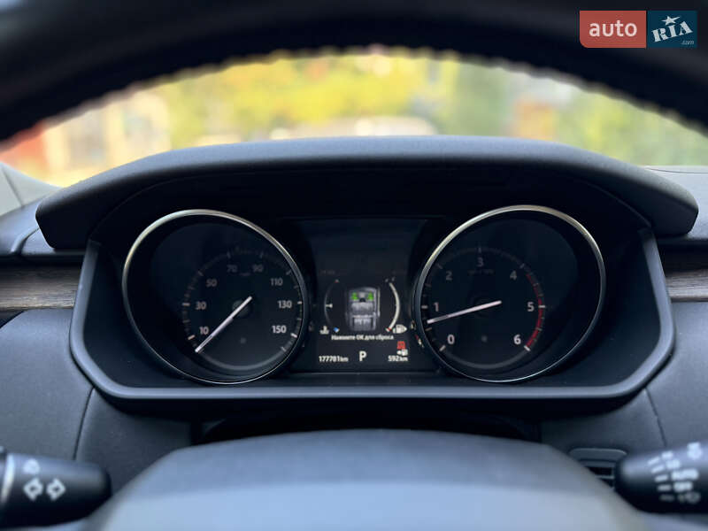 Позашляховик / Кросовер Land Rover Discovery 2017 в Запоріжжі фото 9 Позашляховик / Кросовер Land Rover Discovery 2017 в Запоріжжі