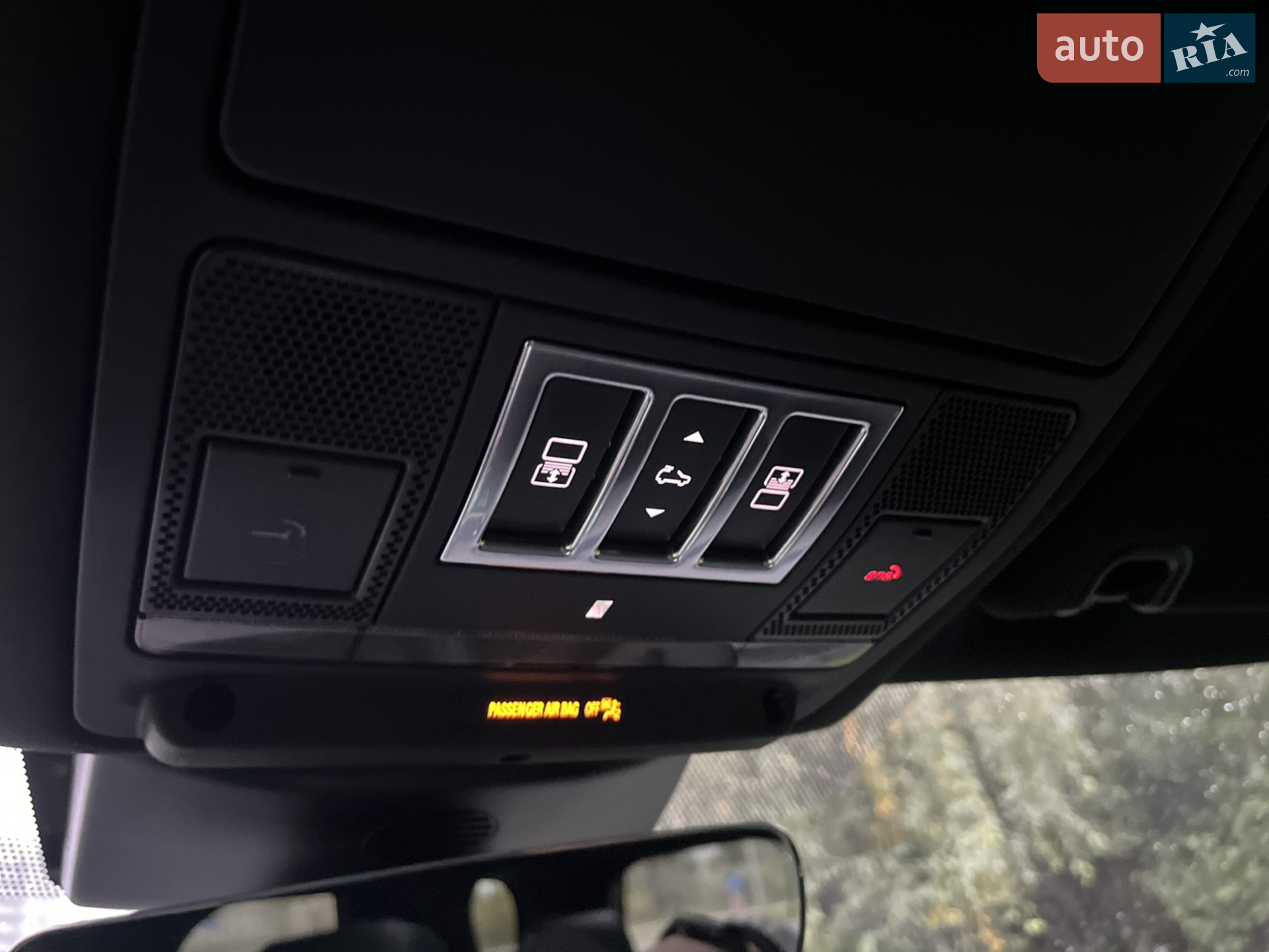 2019 Land Rover Discovery - мініатюра 11
